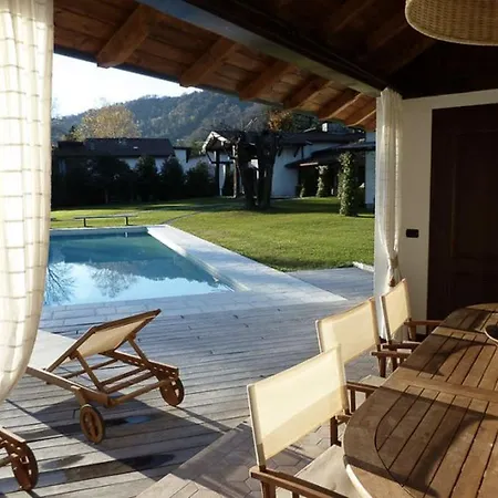 Sleeps 10 With Pool Air Con And Wifi Villa