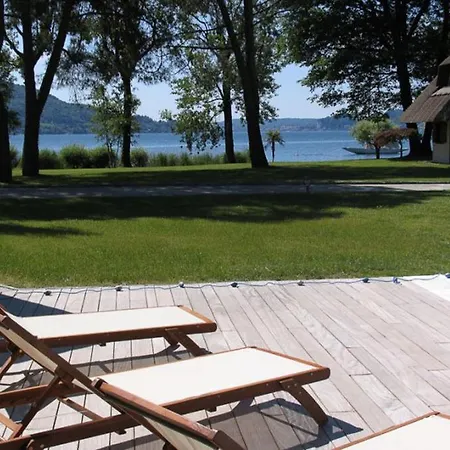 Sleeps 10 With Pool Air Con And Wifi * Stresa