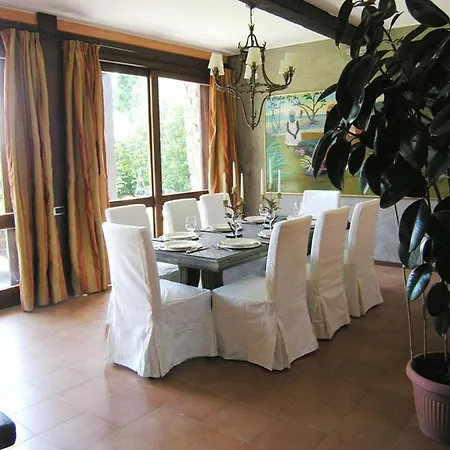 Sleeps 10 With Pool Air Con And Wifi *
